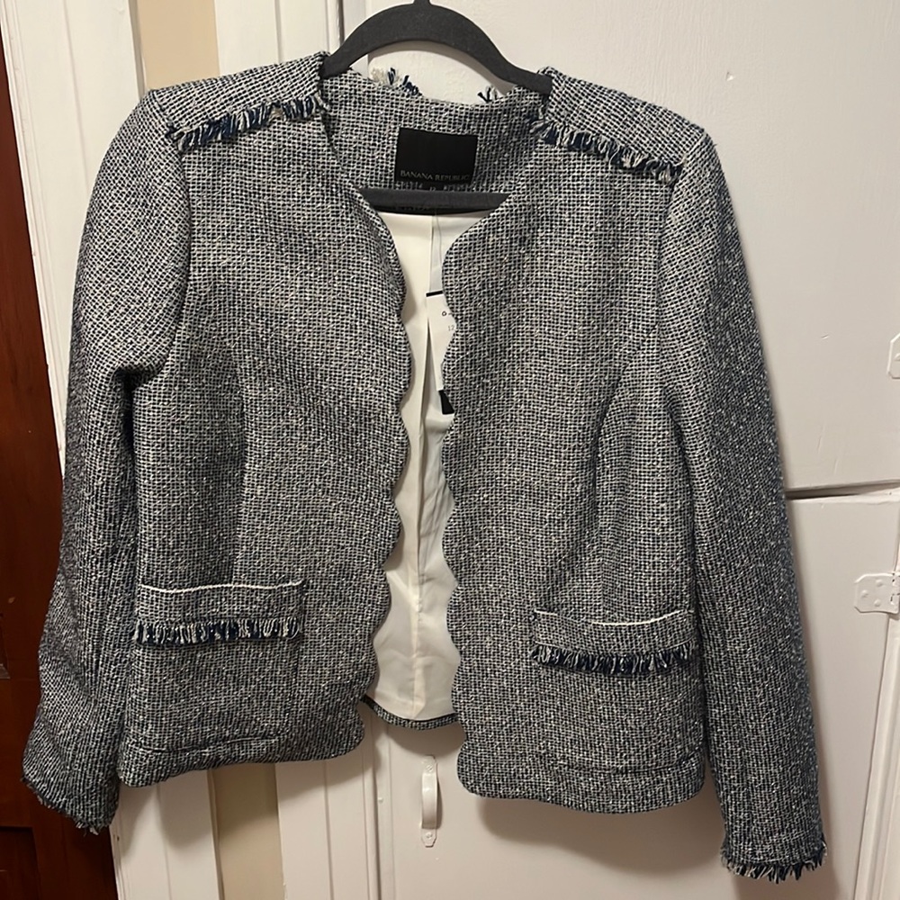 NWT Banana Republic Jacket. Scalloped detail, navy with metallic threads.